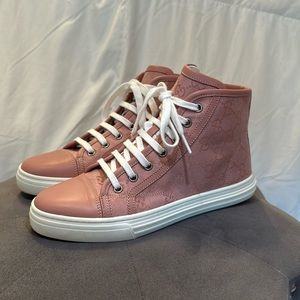 Gucci Woman’s GG High ‘Logo Print - Soft Pink’